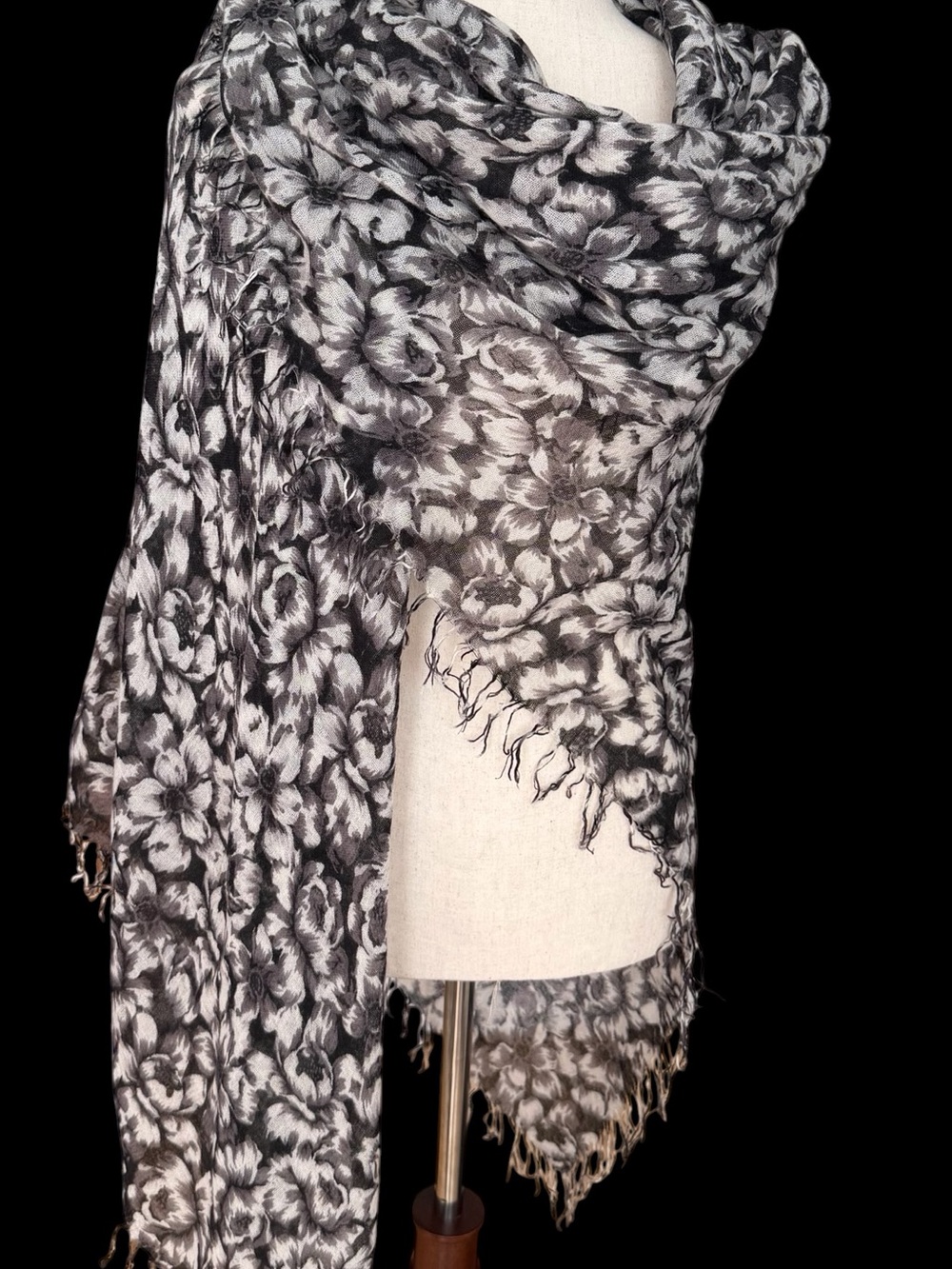 Chan Luu Cashmere Silk Black/White/Grey Floral Shawl Scarf. Travel. Accessories